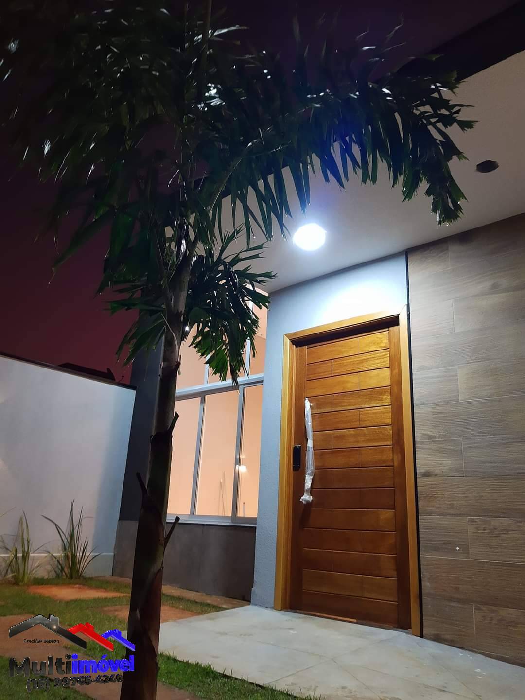 Casa à venda com 3 quartos, 130m² - Foto 1