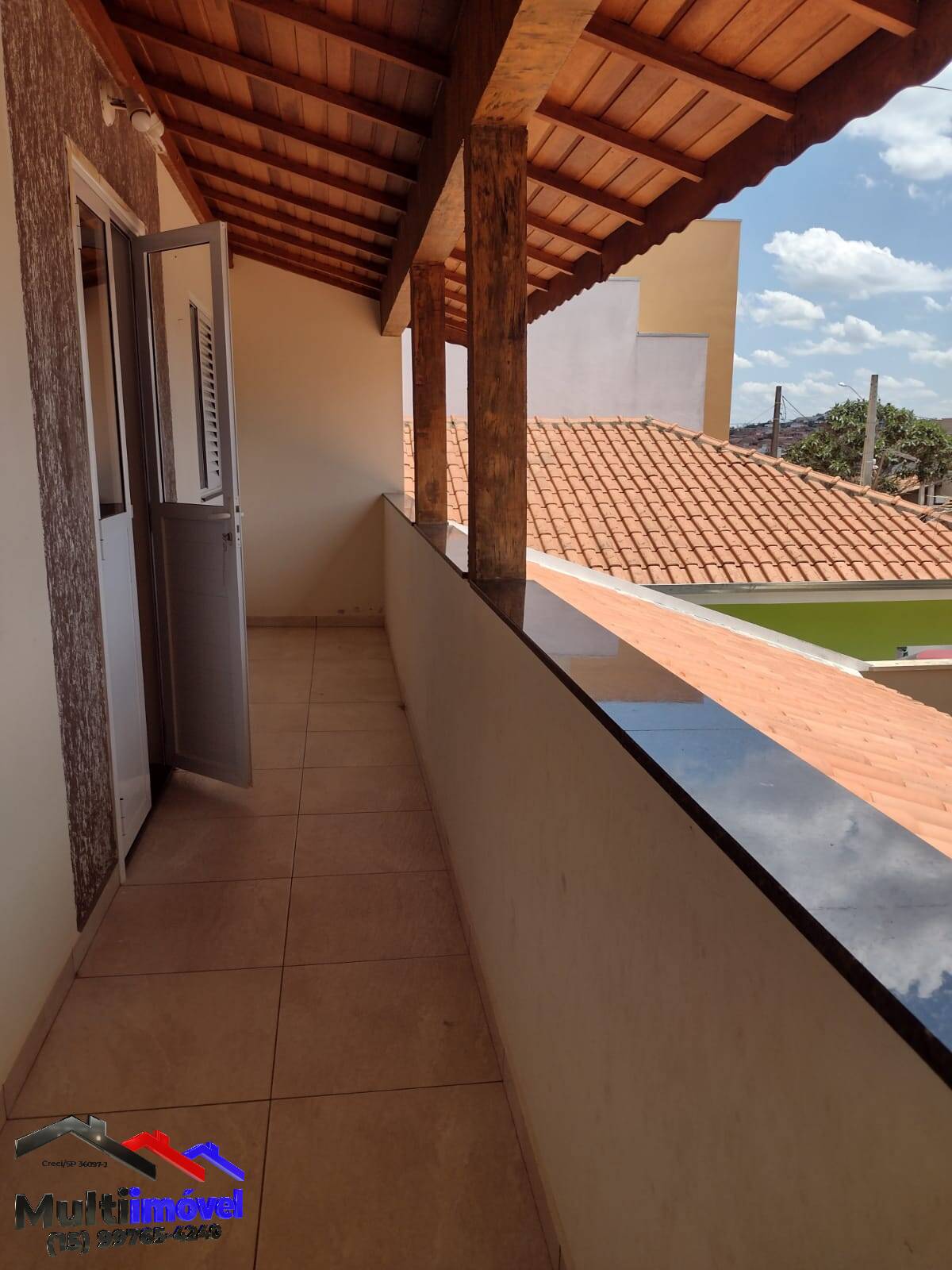 Casa à venda com 2 quartos, 139m² - Foto 2