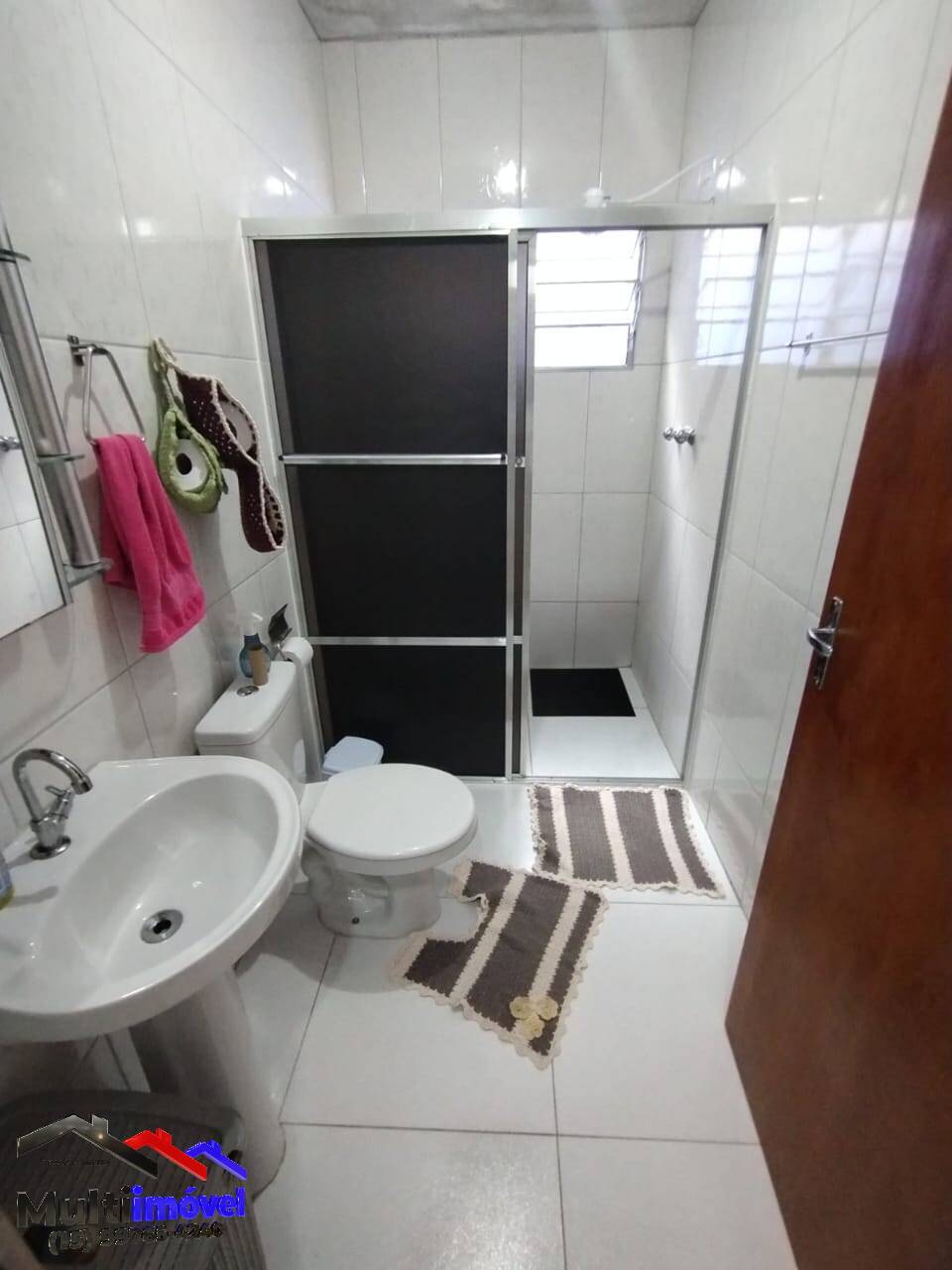 Casa à venda com 2 quartos, 110m² - Foto 2