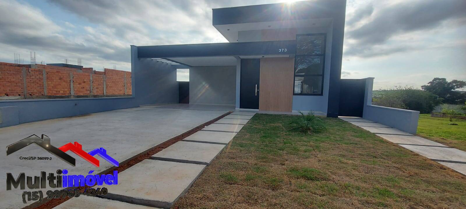 Casa à venda com 3 quartos, 423m² - Foto 1