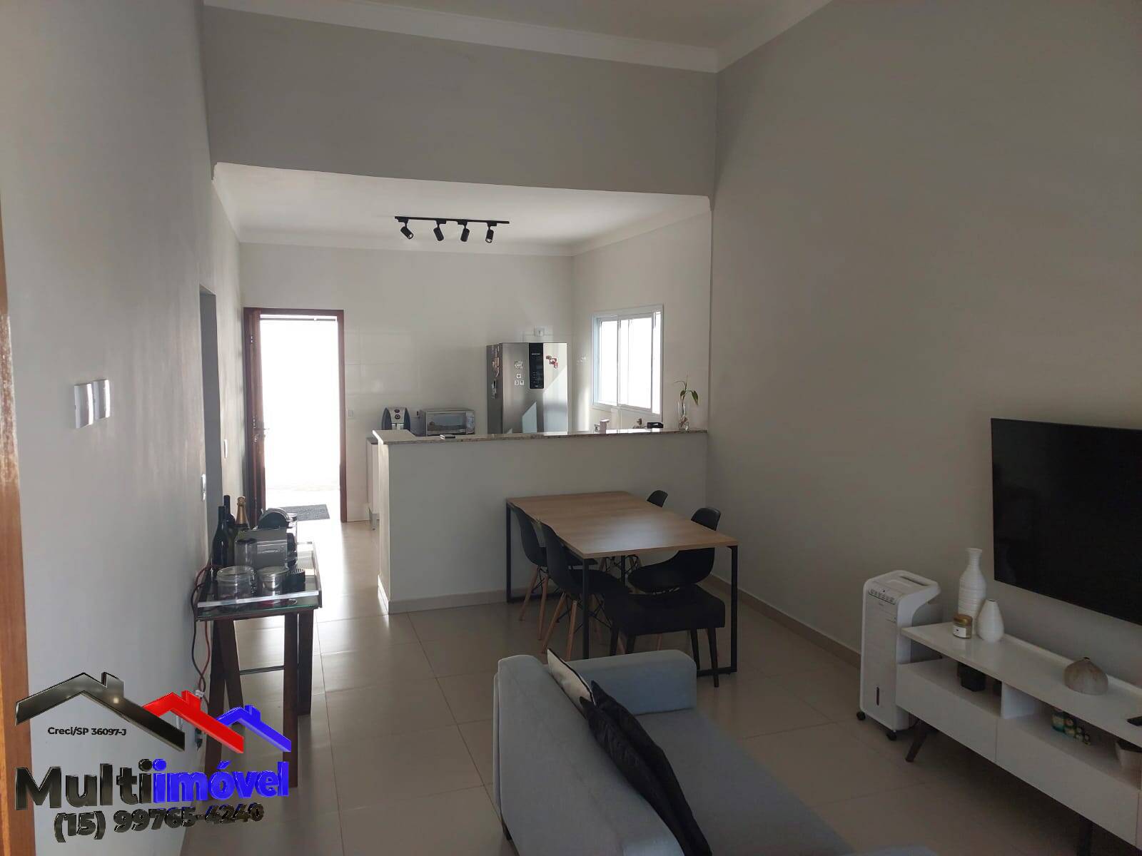 Casa à venda com 3 quartos, 104m² - Foto 2